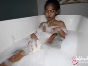 Ladyboy Obsession - Venus Bathtime Funtime Blowjob